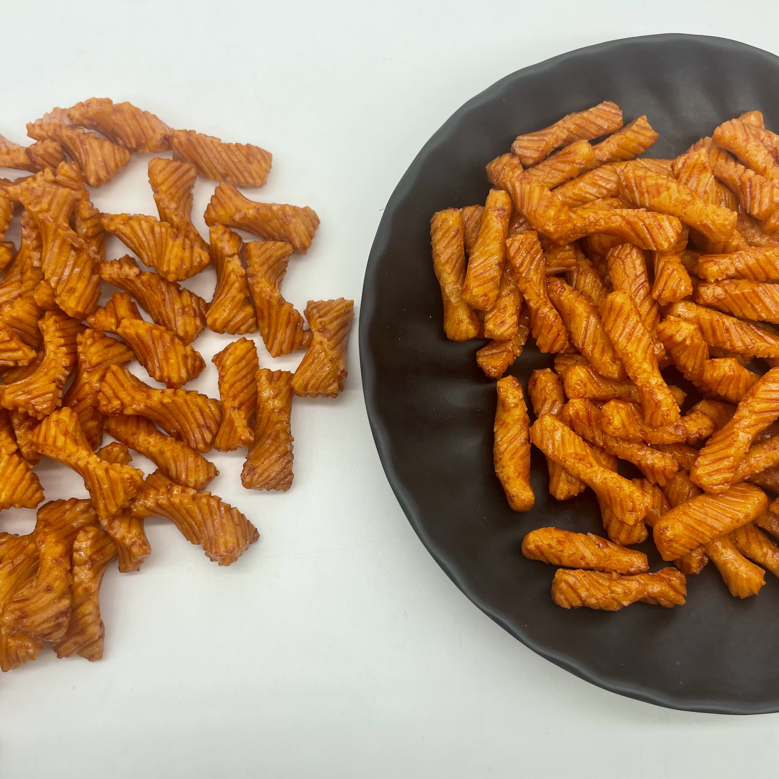 5kg Spicy Wrinkled Rice Crackers Crunchy Bold Flavor Perfect Snack