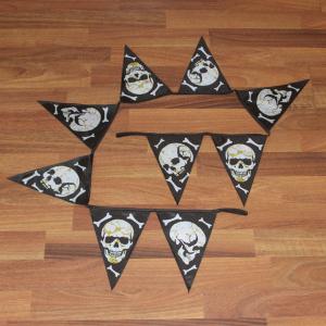 China Halloween Triangle Flag Bunting Skull wholesale