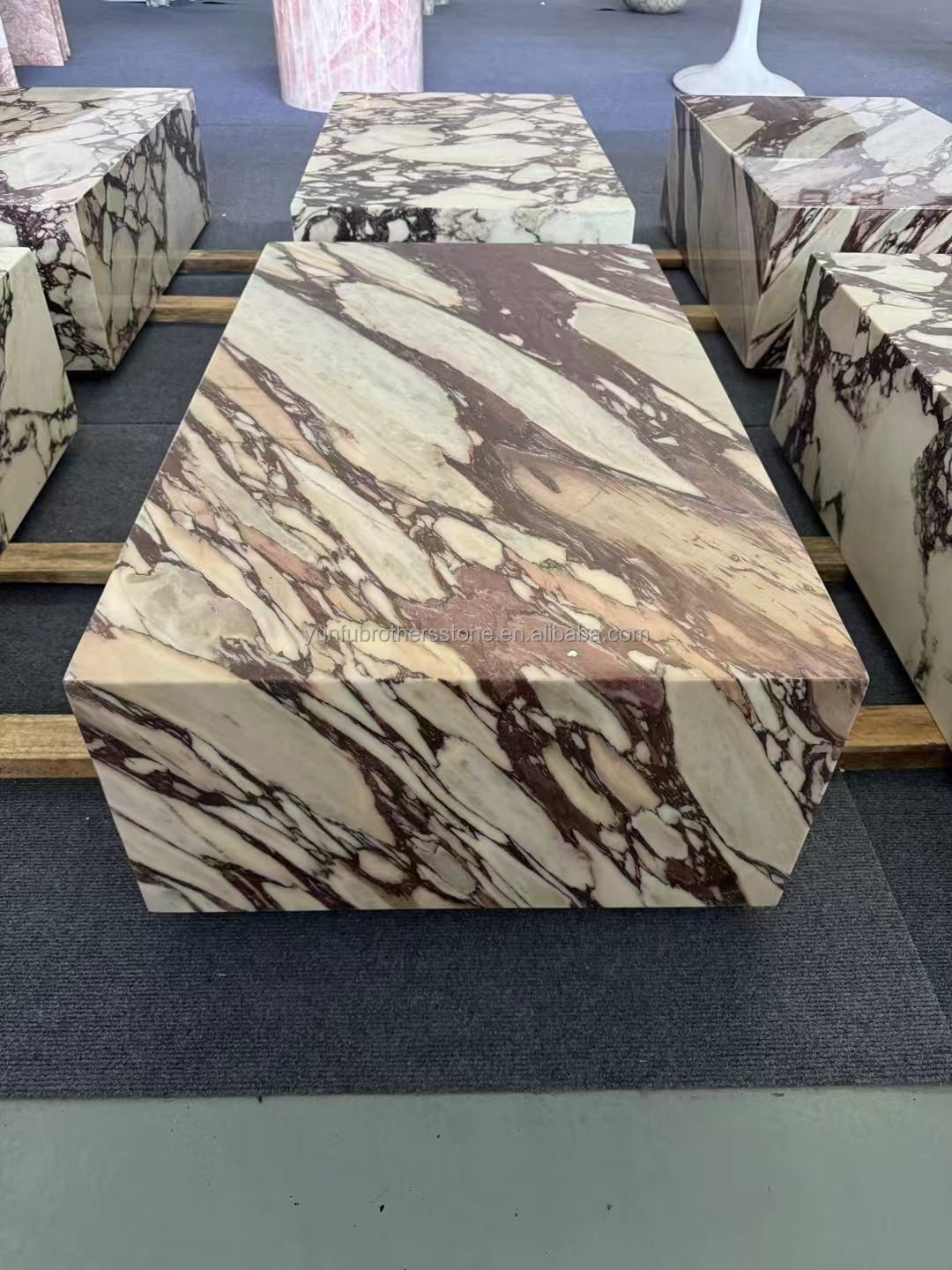 Modern Purple Calacatta Viola Marble Slabs for Villa Kitchen Countertops in Hotel