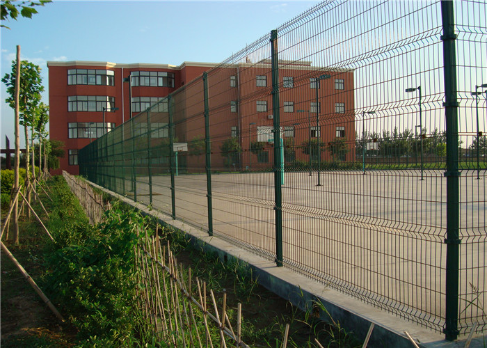 1mm-2.2m Height 3D Welded Wire Fence V Mesh Fencing Panels