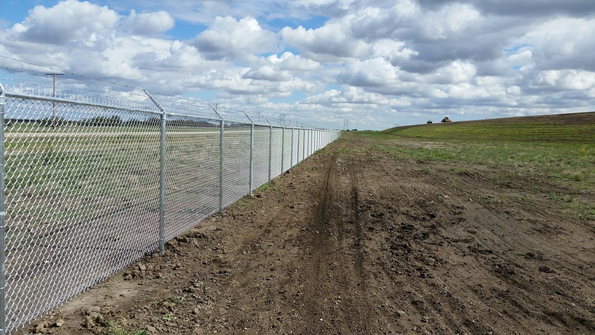 50ft Heavy Duty Galvanised Chain Link Fencing Wean Powder Coating