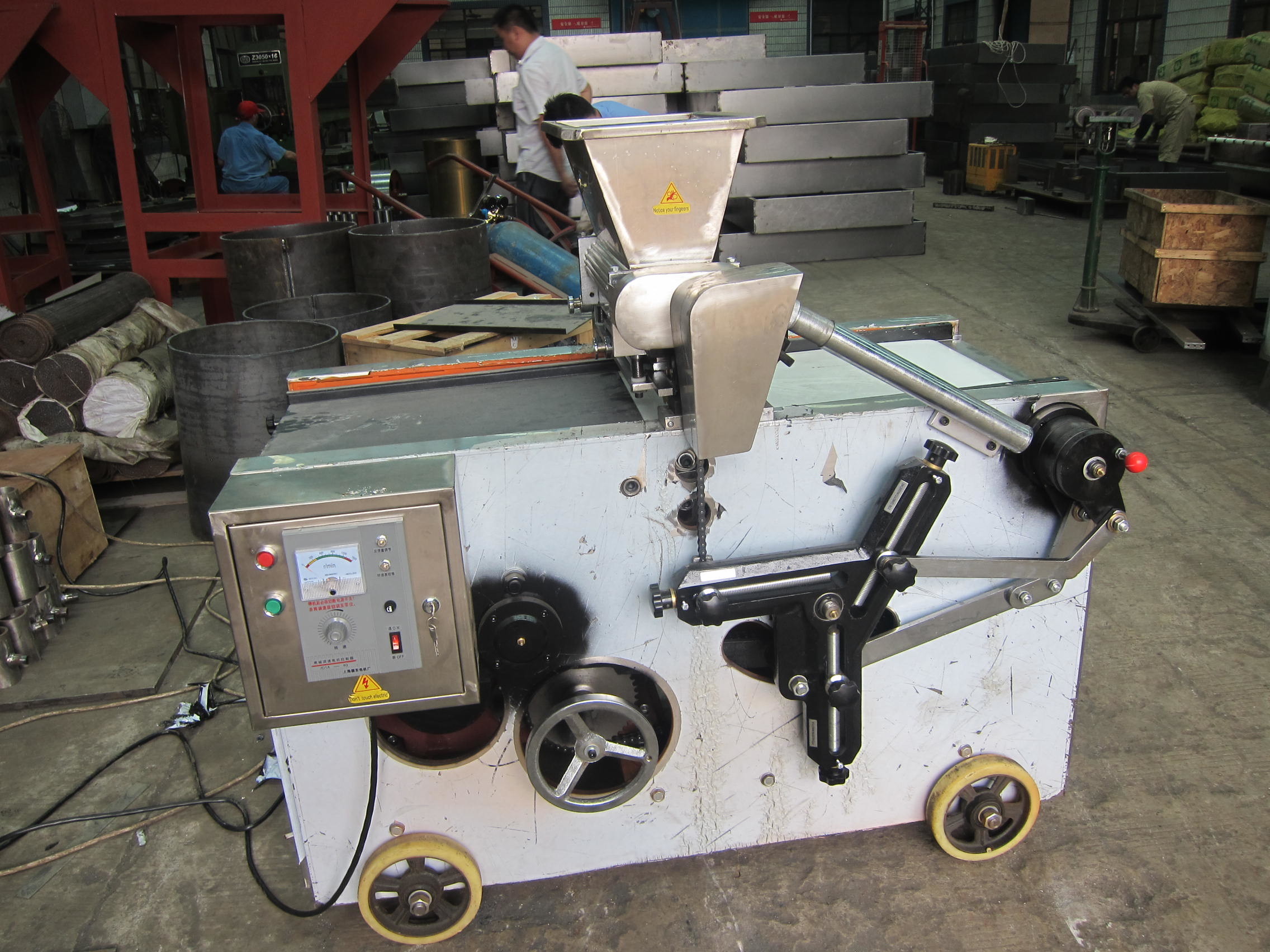 PLC SS304 150kg/H Cake Shop Cookie Dropping Machine
