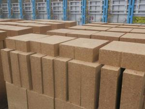 China High Strength Magnesia Bricks , Magnesia - Alumina Spinel Cement Kiln Brick wholesale