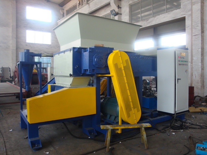 Hard Knife Double Shaft Shredder 380V / 50Hz Voltage Max 1500*770mm Shredding Chamber