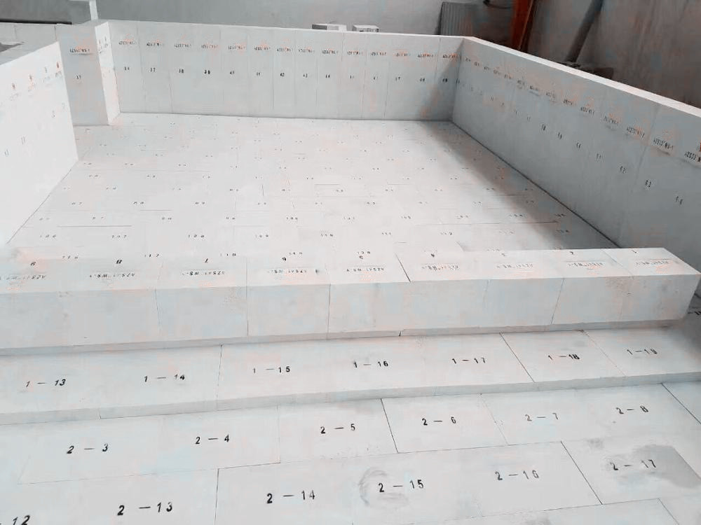 Electrocast Refractory Bricks Made from Pure Alumina and Zircon Sand for Glass Kiln