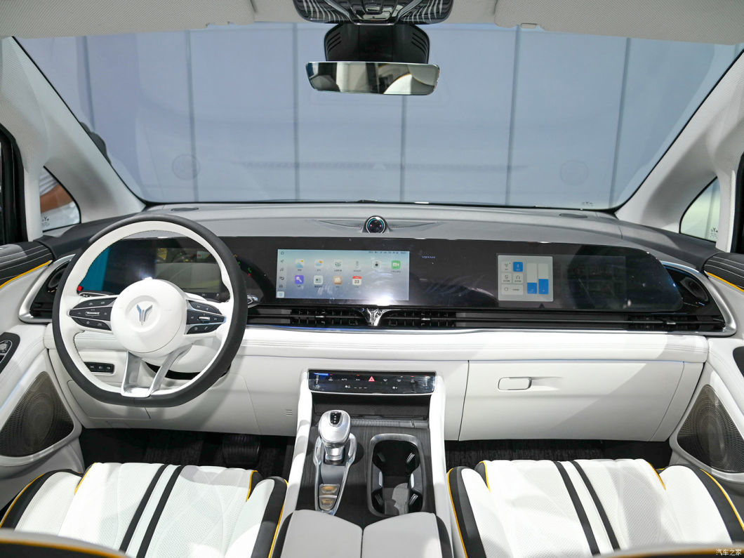 Voyah Dream Hybrid 2024 Electric Auto Car Left Hand Drive MPV Vehicle