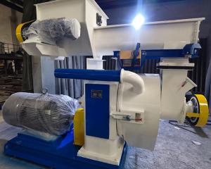 China 2TH 3TH Biomass Pellet Mill Machine 200kw Ring Die Pellet Machine wholesale