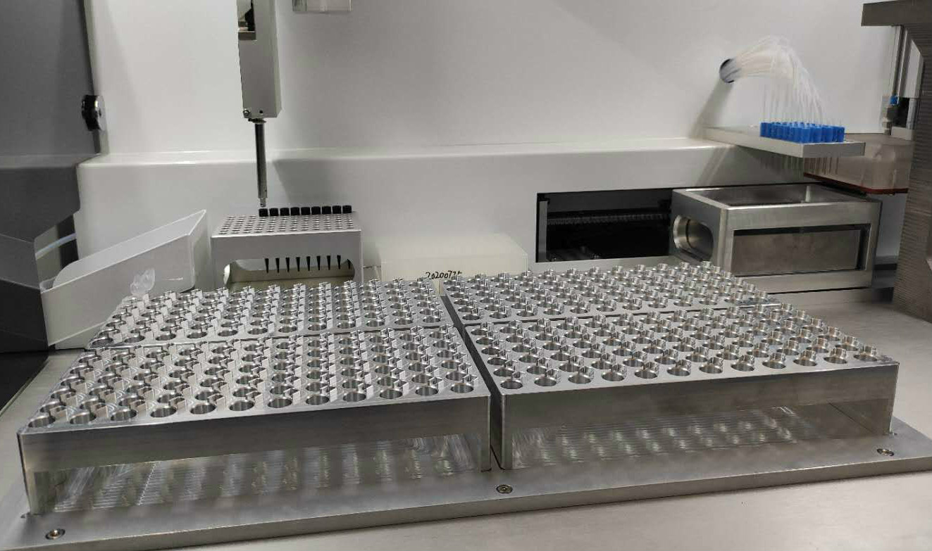 OEM Laboratory Automated Pipetting Workstation PLC Control For Nucleic Acid Extraction