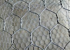 China GI 25mm BWG18 Hexagon Metal Mesh For Poultry Fence wholesale