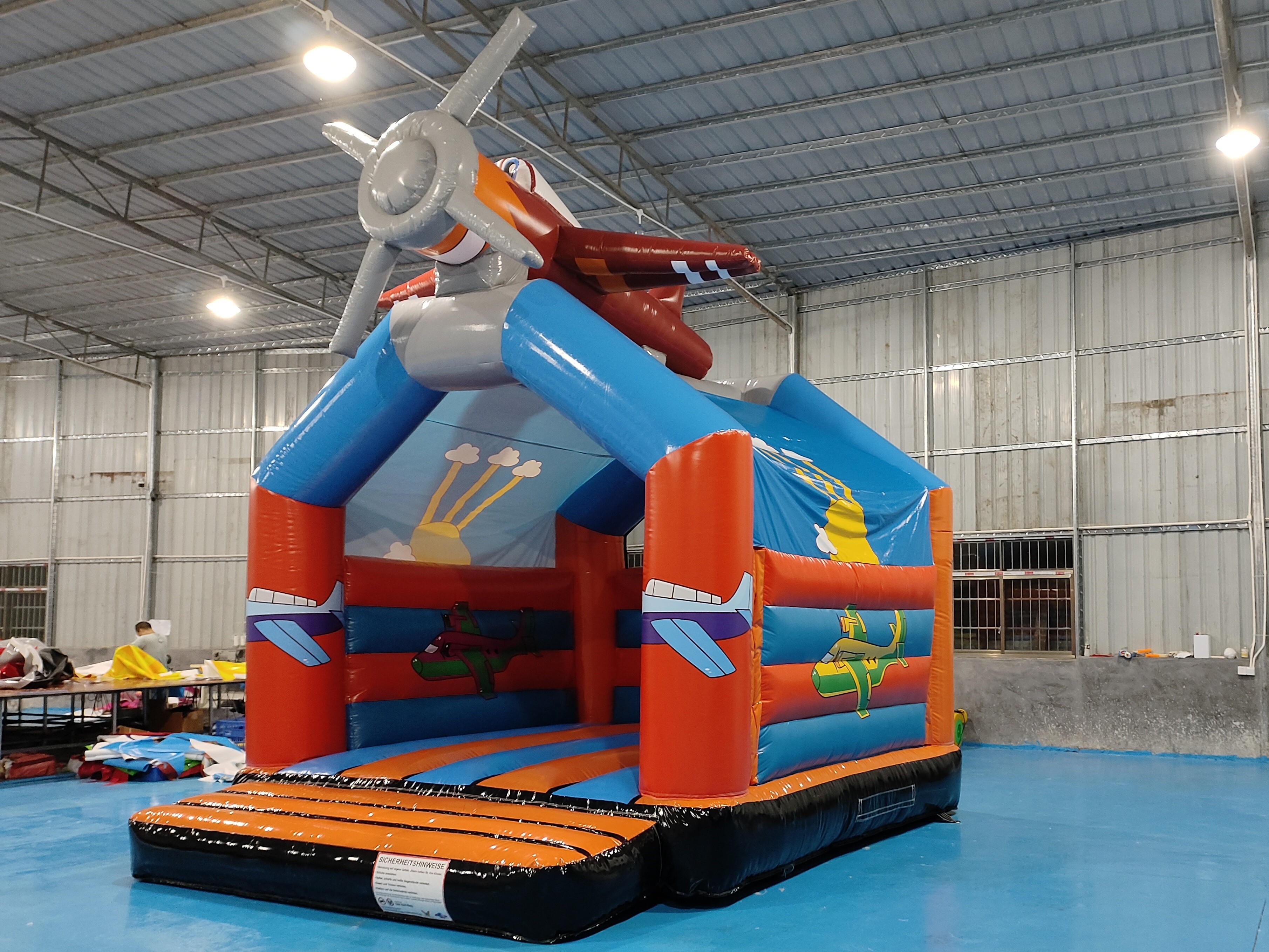 Commercial Grade Inflatable Bounce House Helicopter Plane Cartoon Inflatable Bouncer Jumping Playground For Kids