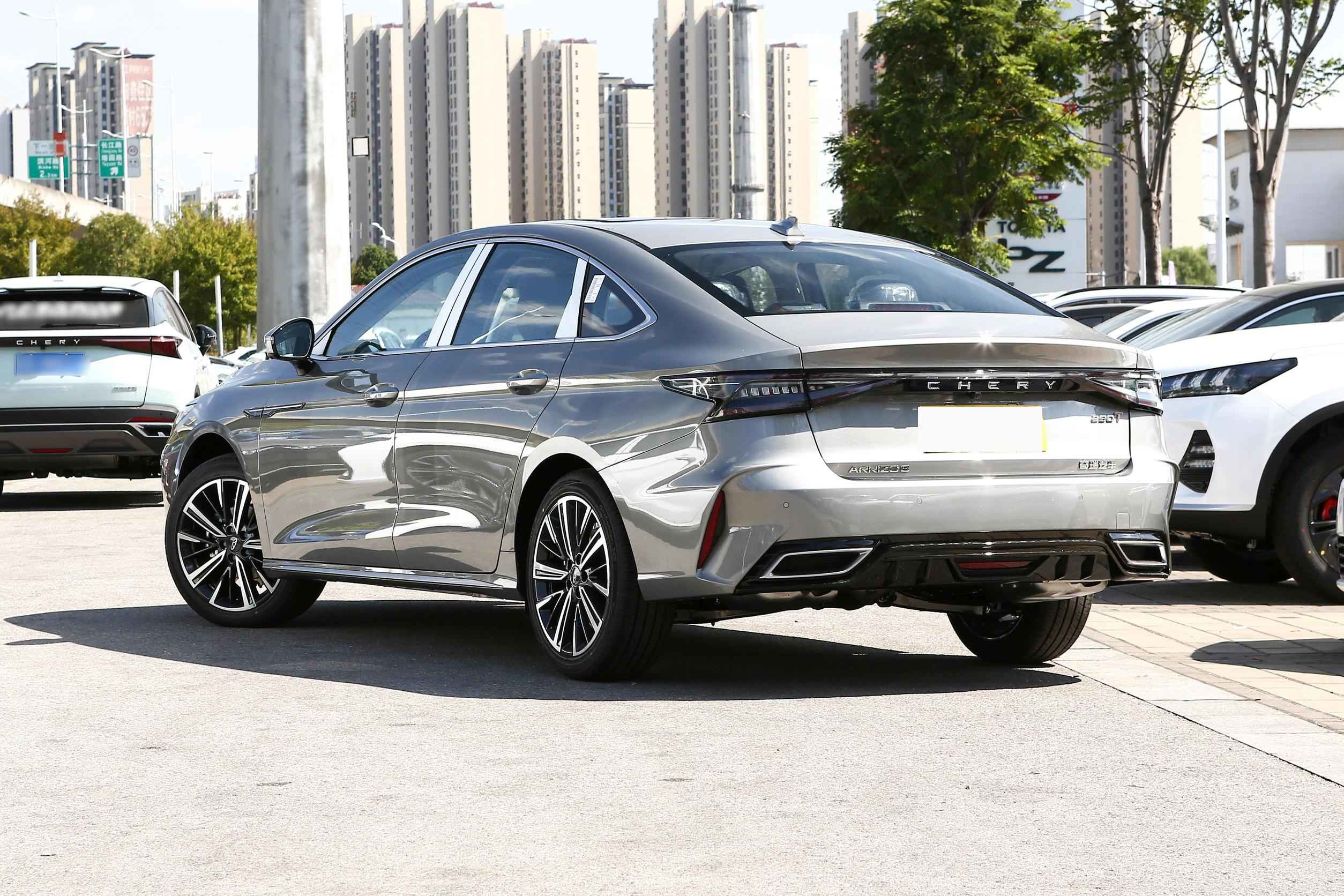 Petrol Fossil Fuel Powered Car Auto Sedan Vehicles 1.6T CHERY ARRIZO 8