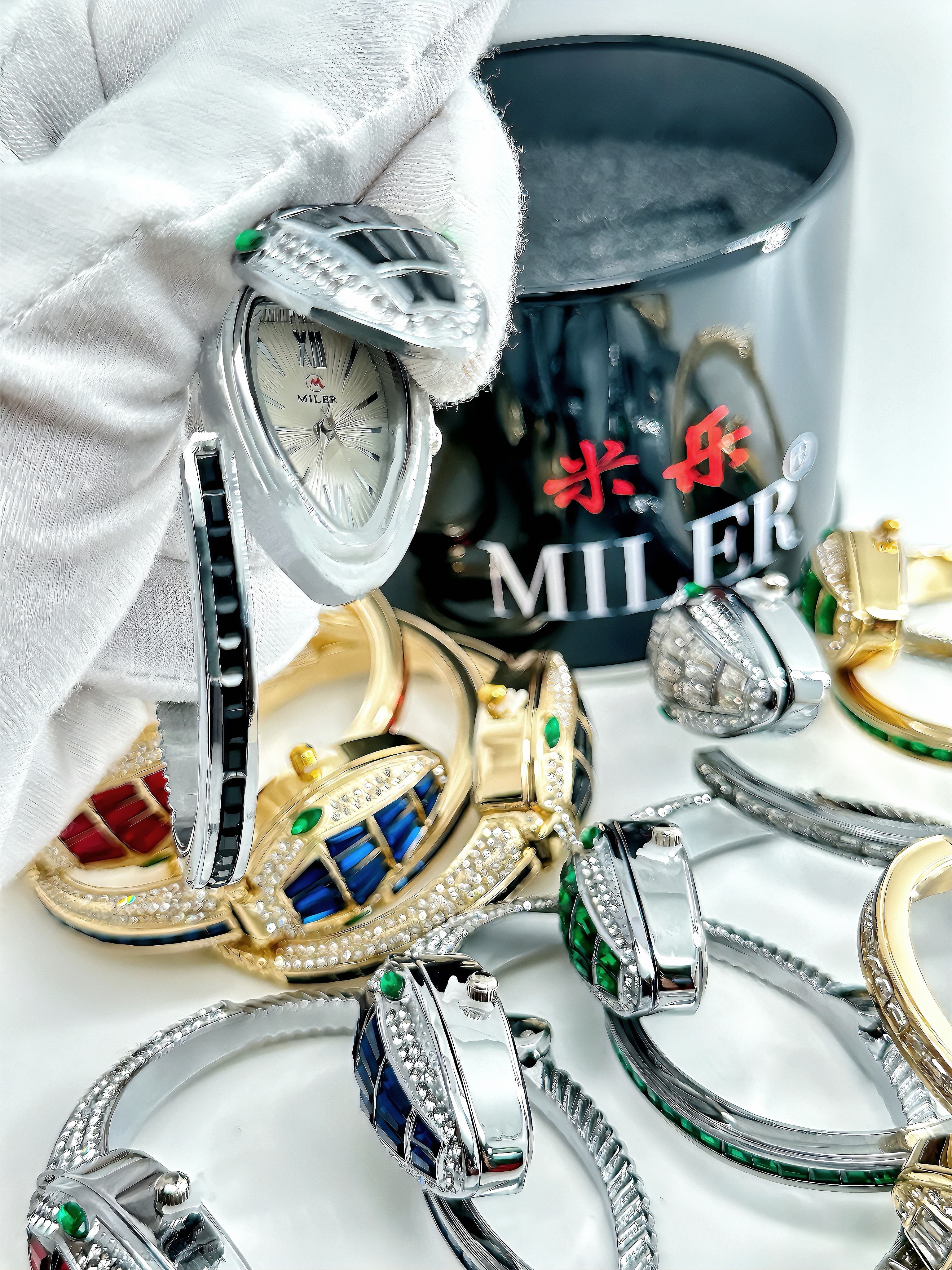 Miler Hot Sell Bracelet Wrapped With Diamond Clamshell Creative Women Watch