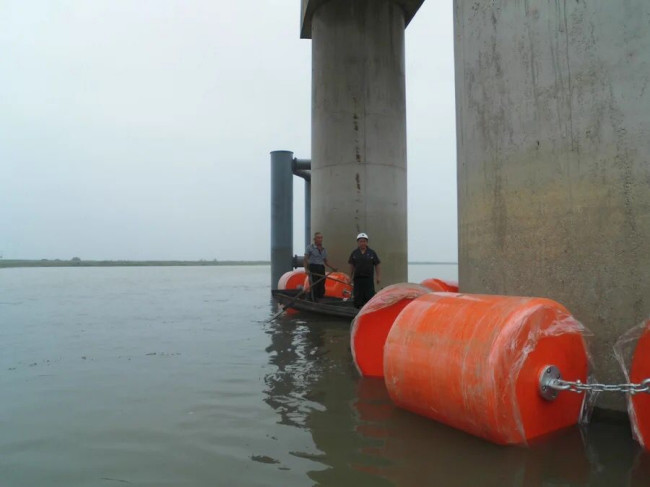 Heavy Duty Foam Filled Fender for Offshore Platforms and Ship Berthing