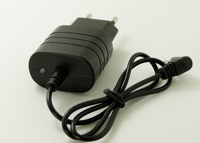 Portable Li Ion Battery Charger , 4.2 V 300mA Home Battery Charger Long Using Life