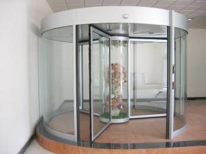 China Commercial Three wing automatic revolving door 150KG with central showcase wholesale