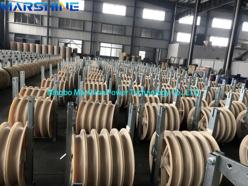 30-268kg Stringing Pulley Block Nylon Sheaves Conductor Pulley For Garment Machinery