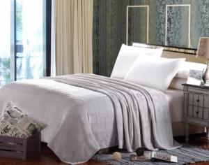 China Grey Microfiber Coral Fleece Blanket And Throws Solid Style 120D/192F 150D/288D wholesale