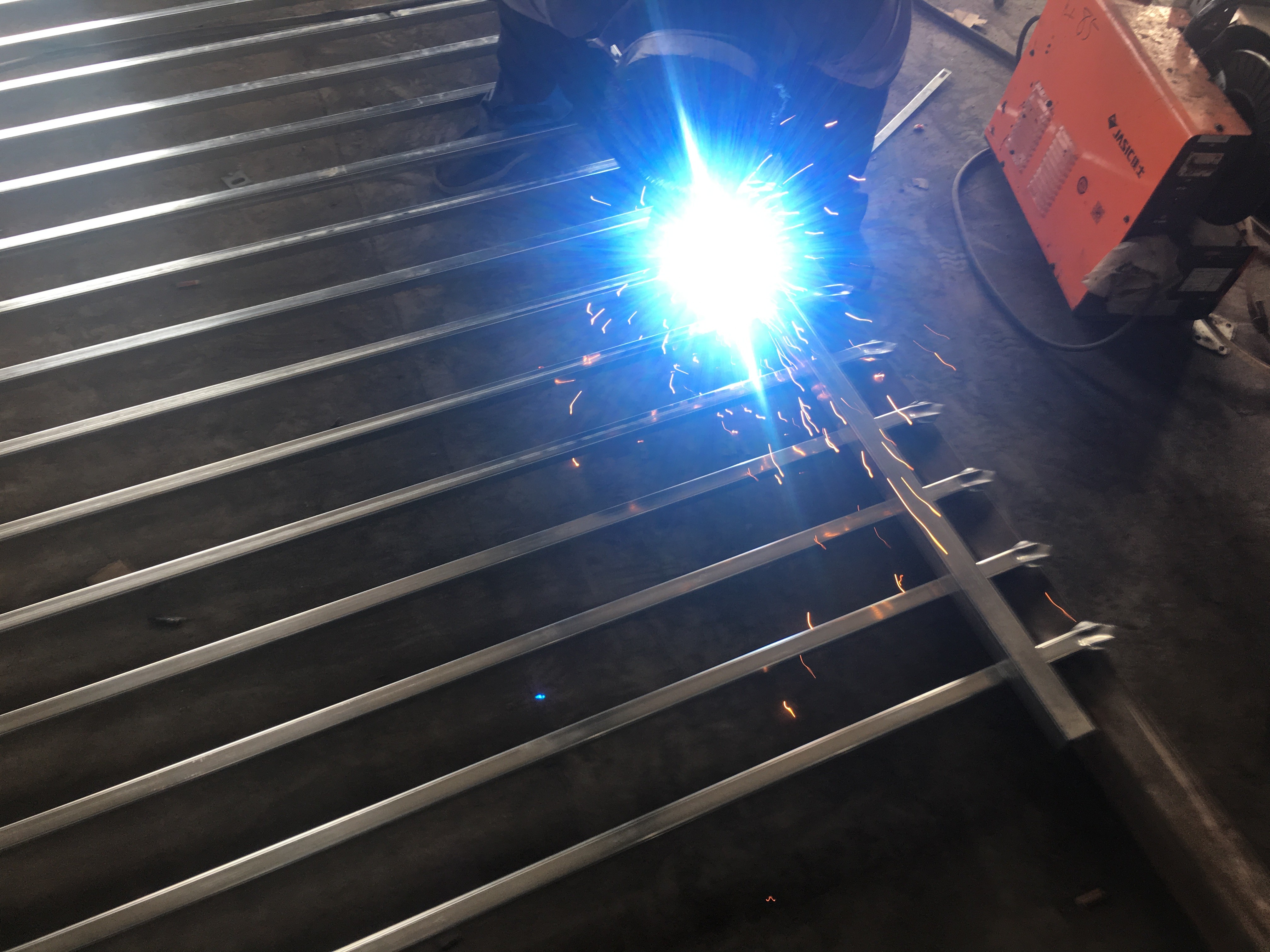 crimped top steel fencing panels 2.1m*2.4m INTERPON ral9001 powder coated at minimum 80 microns 2 x45mmx45mm x 2.0rails