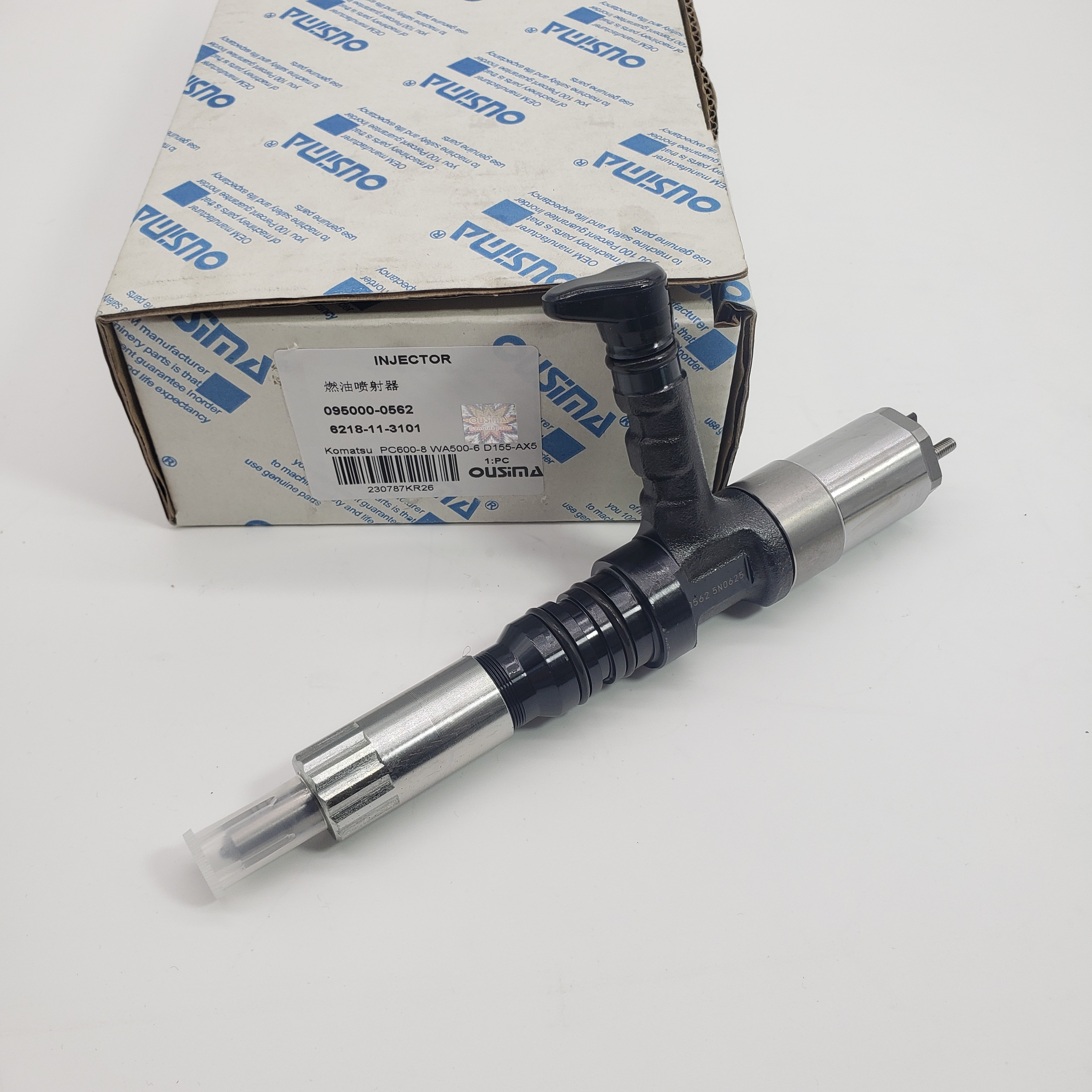 Diesel Fuel Injector 095000-0562/ 6218-11-3101 Suitable for Komatsu PC600-8 WA500-6 D155-AX5