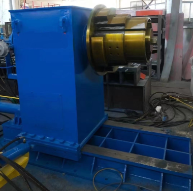 Double head decoiler 