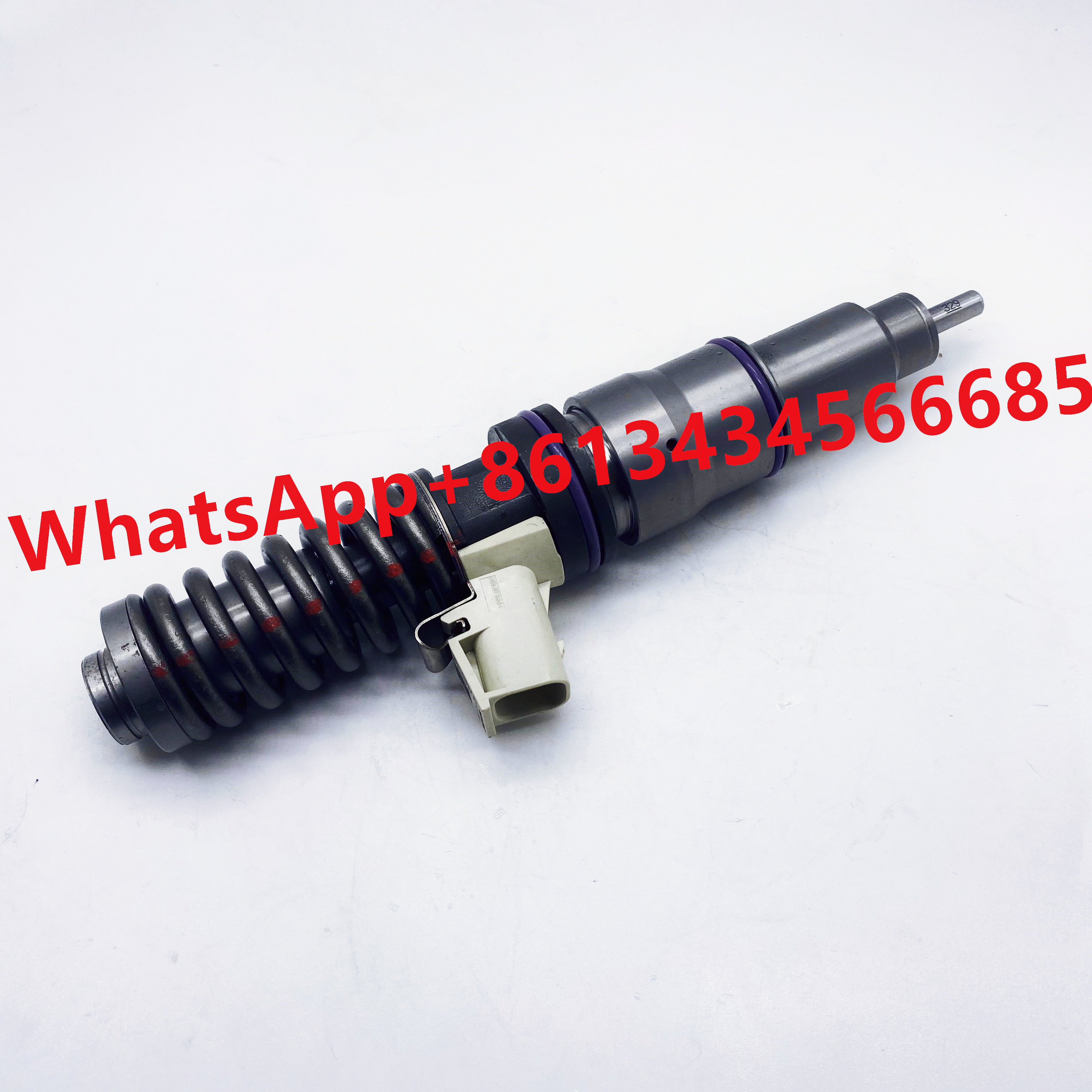 Diesel engine fuel Injector 3801369 BEBE4D27002 BEBE4D18002 3847790 21379939 E3.18/E3 For VOLVO TRUCK/VOLVO PENTA MD13