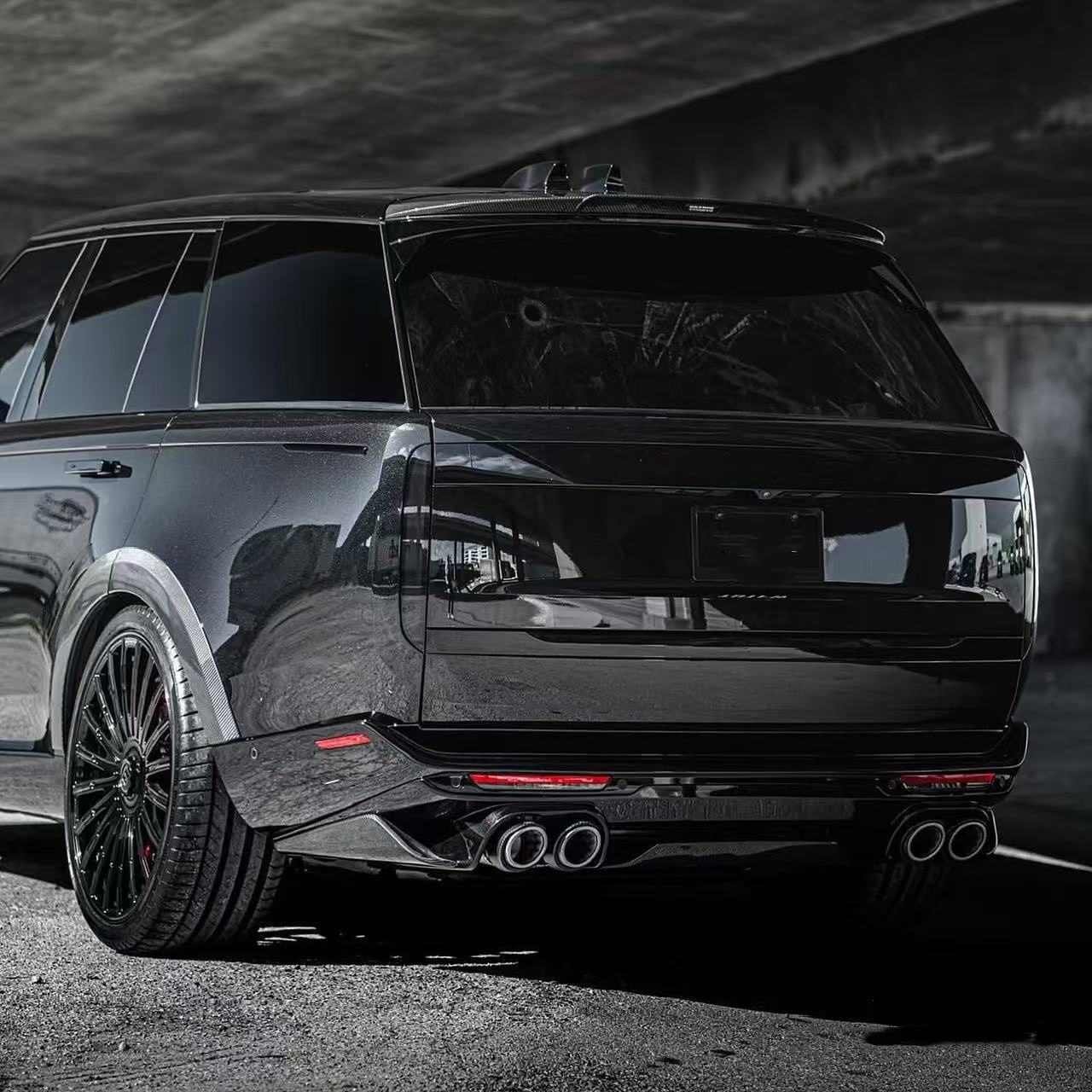 2022 New Range Rover Body Kit BS Style Front Lip Splitter Bumper Diffuser