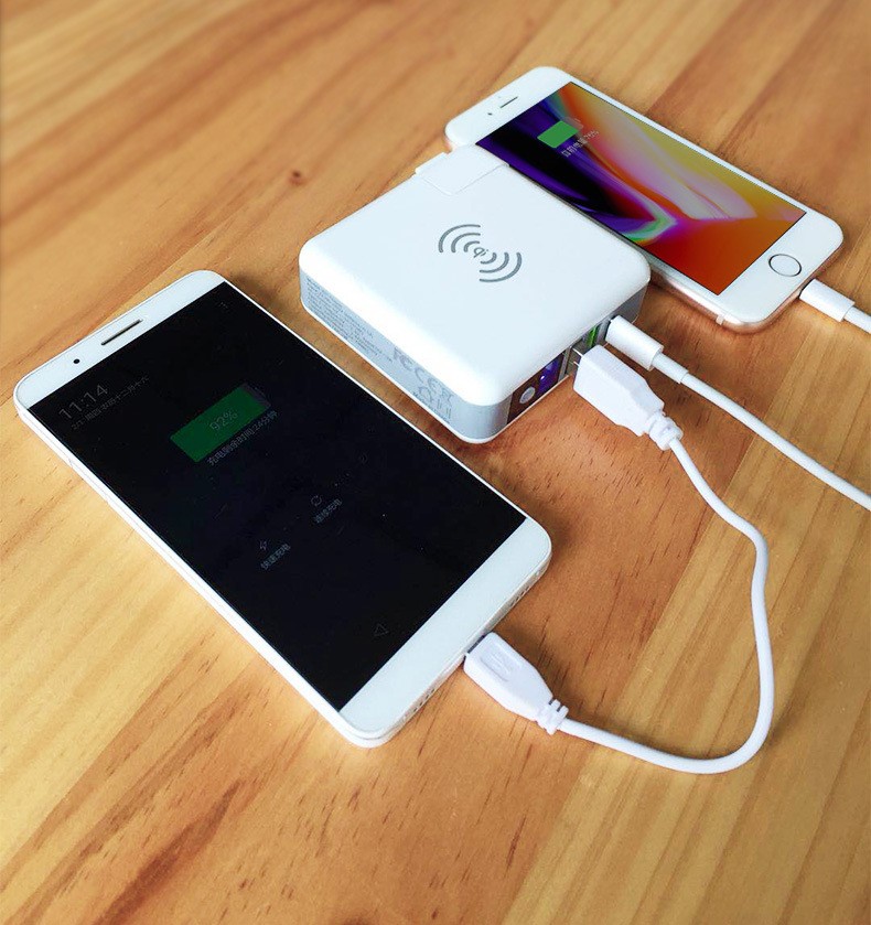 Polymer Battery 5W 5V2A 6700mah Wireless Power Bank