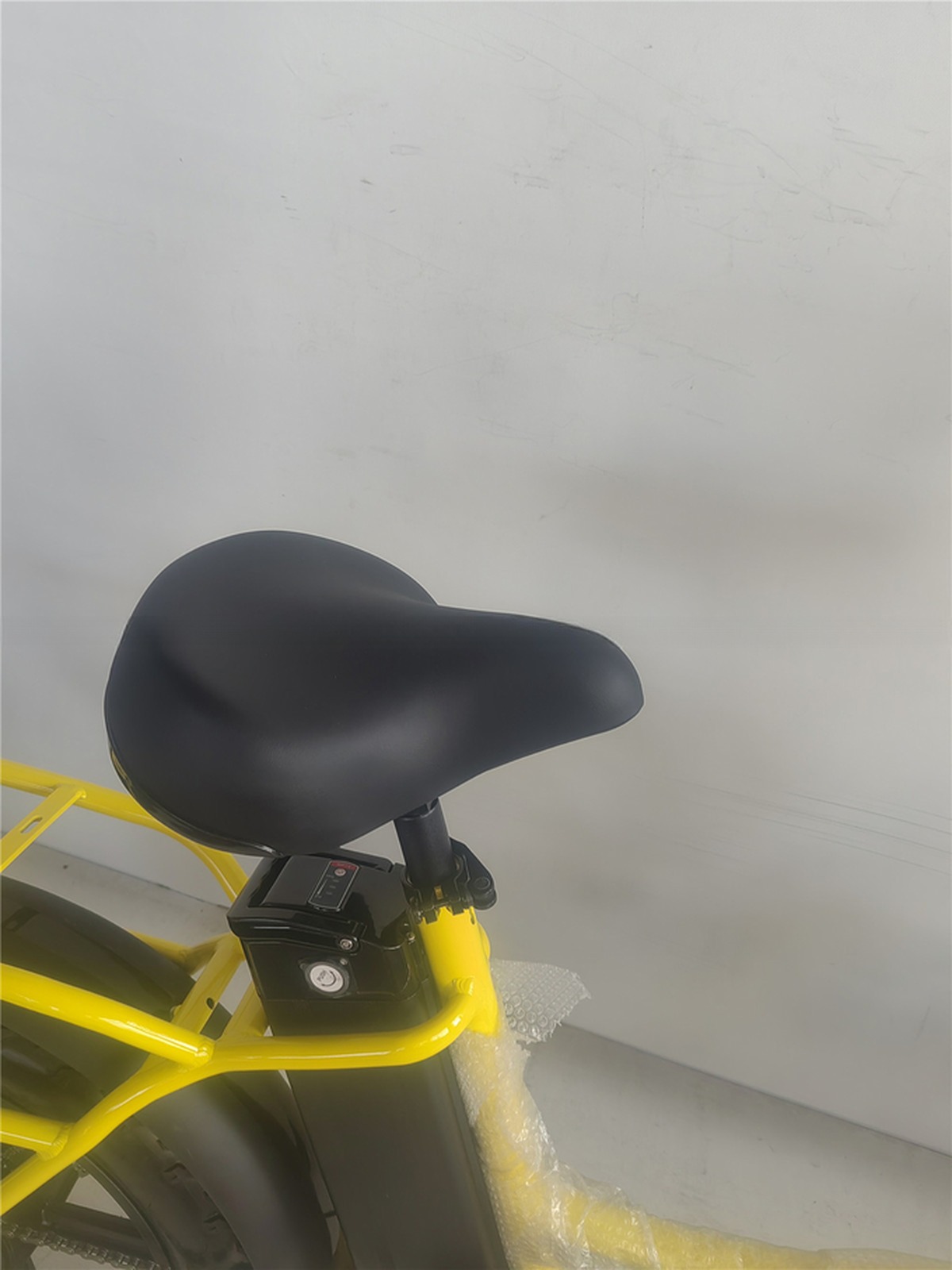 750W 48V E Bicycle 20 Inch Yellow Fat Tire Electric Bike for 31-60 km Range per Power
