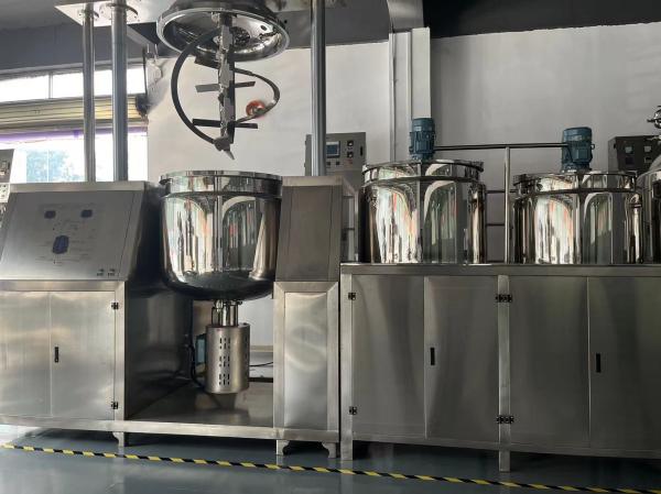 SUS304 SUS316 Vacuum Mixer Homogenizer , Leakproof Cosmetic Manufacturing