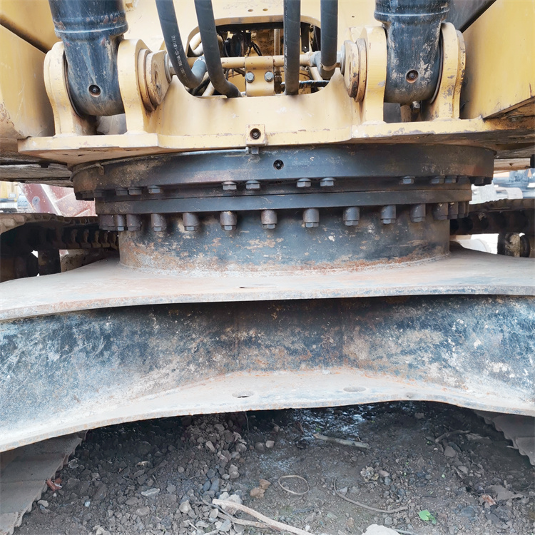 20 Ton Used Cat320d Excavator with Original Hydraulic Pump and Valve in Good Condition