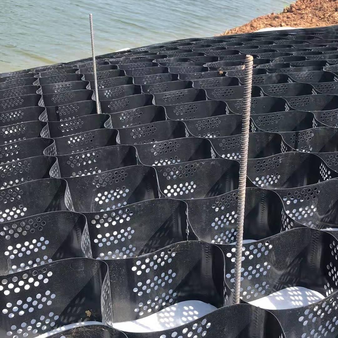 Stable Chemical Properties Geocell for Easy Connection to HDPE Thickness 1.1mm-1.6mm