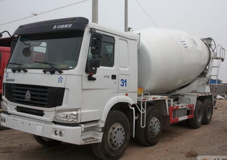 ISO Standard Concrete Mixer Truck With Reduction Box / Motor 290HP