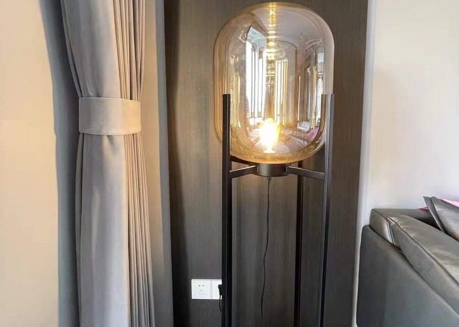 Elegant Home Decor Black Industrial Floor Lamp For Living Room Floor Standing Lamp
