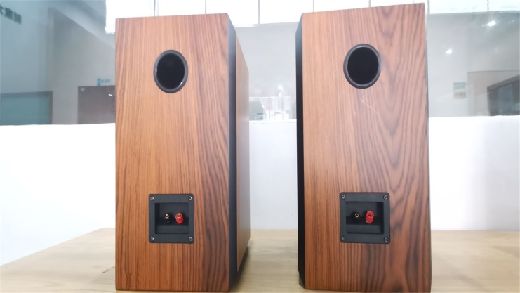 Multimedia Wood Bookshelf Speakers , Wireless Mini Hifi Bluetooth Speakers