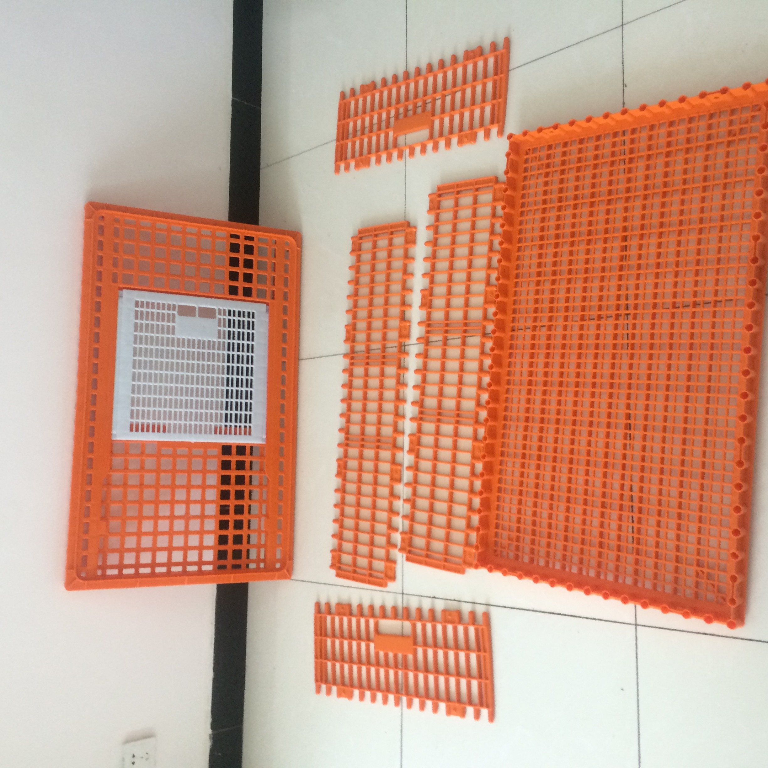 PE 28.5cm Height 14 Chicken 50kgs Plastic Poultry Crate