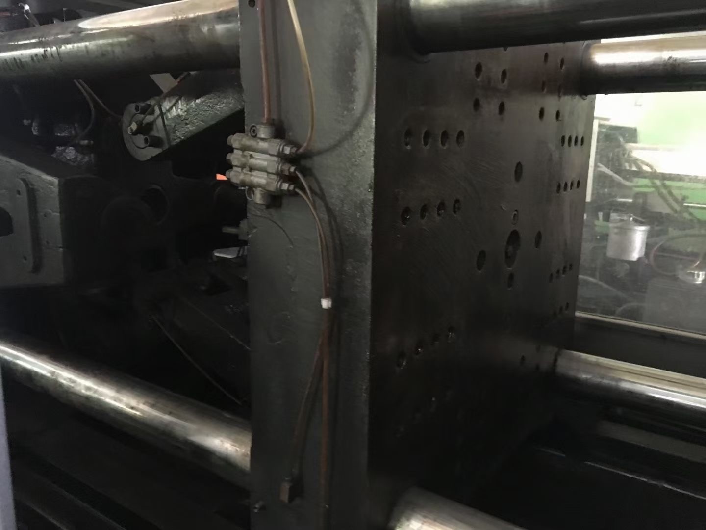 Variable Pump Plastic Injection Molding Equipment Used 150 Ton Injection Molding Machine
