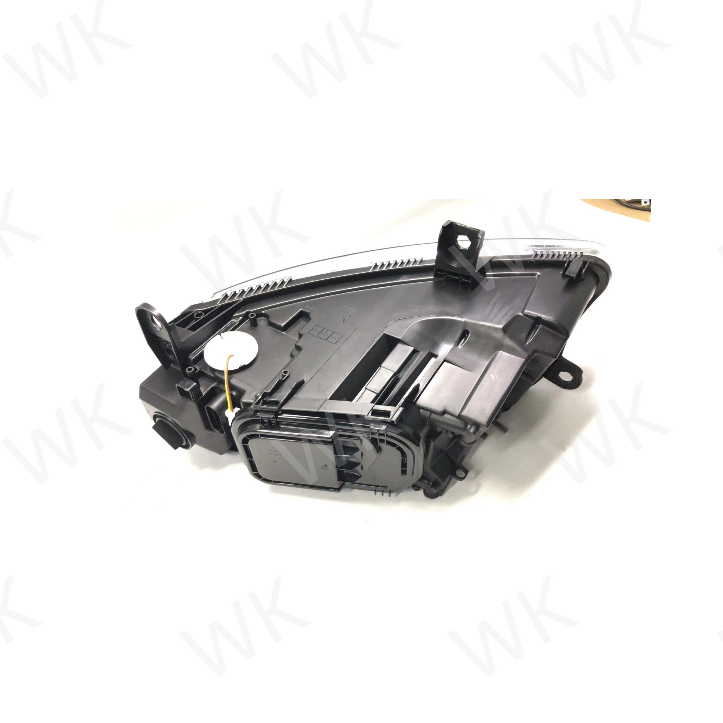 Audi A6 C6 Headlight Replacement 2009 One Xenon OEM 4FO941003DH 4FO941004DH 4FO941003BP 4FO941004BP