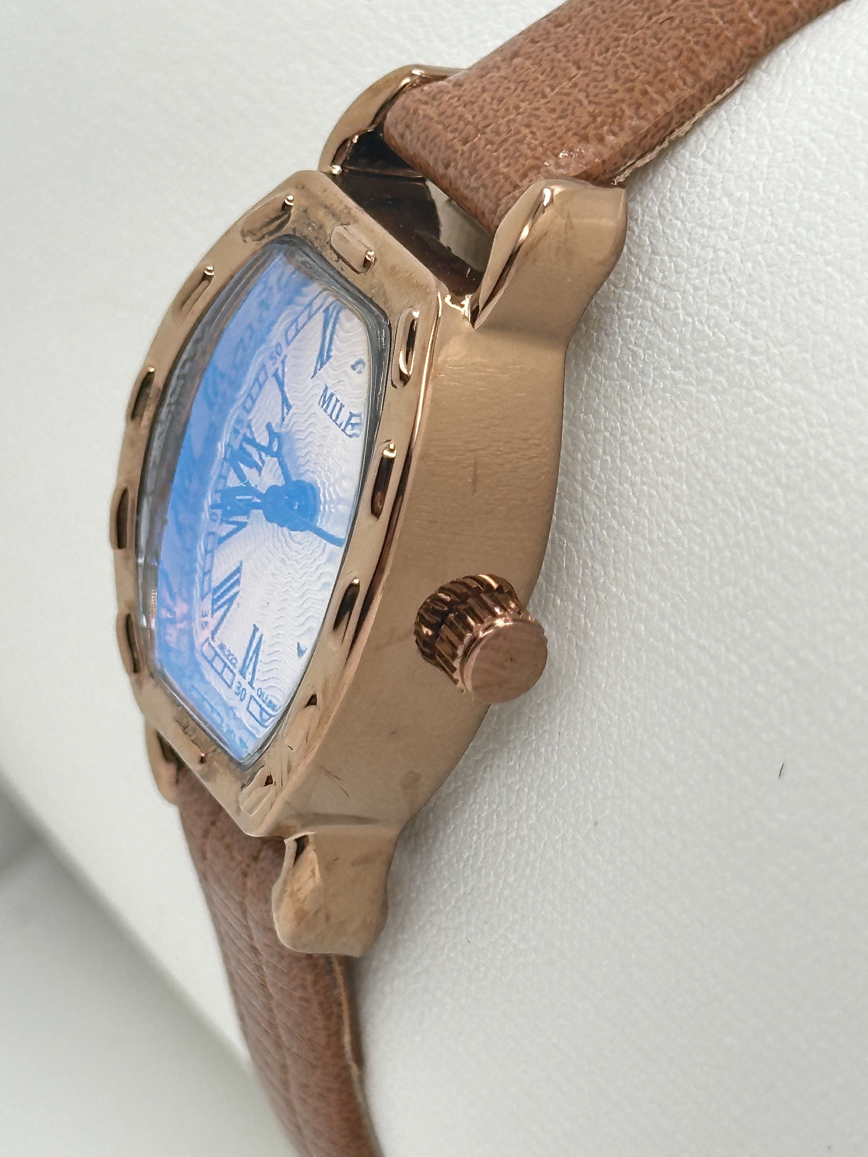 Miler 222 Model Quartz Leather Strap Watch With Customized Logo