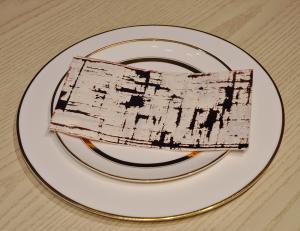 China Decorative Printed Paper Gold Foil Napkin With Flower Lines wholesale
