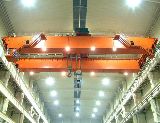 Heavy IP55 Double Girder Overhead Crane With Operator Cabin