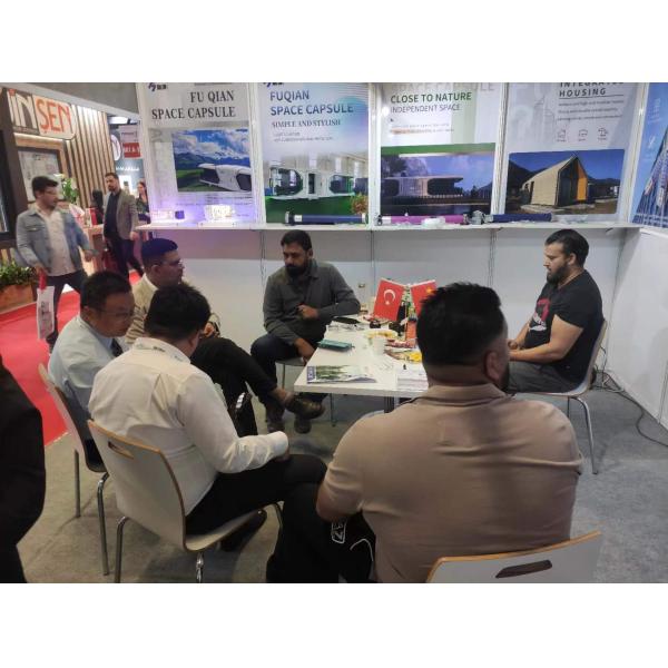 Customized size 20ft/40ft prefab modular houses tiny homes cabin office portable home pod apple cabin mobile house