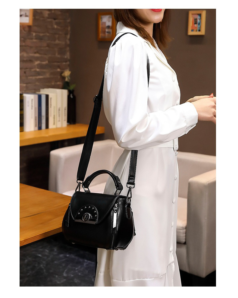 Shoulder Crossbody Bag All Seasons Retro Women's Bag Versatile Handheld Small Square Bag