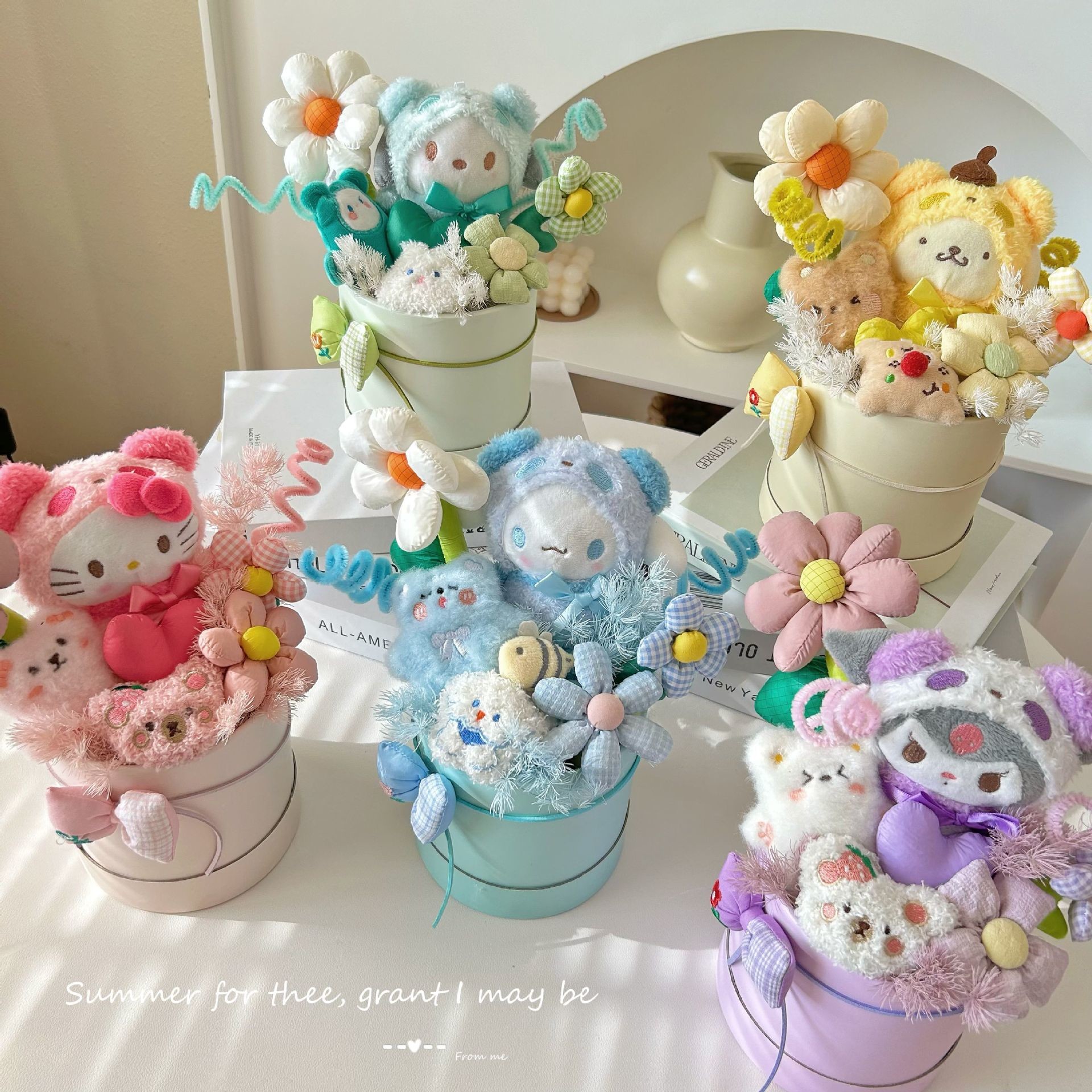 Small flower box cylindrical doll bouquet finished product for girlfriend doll creative gift Christmas gift souvenir