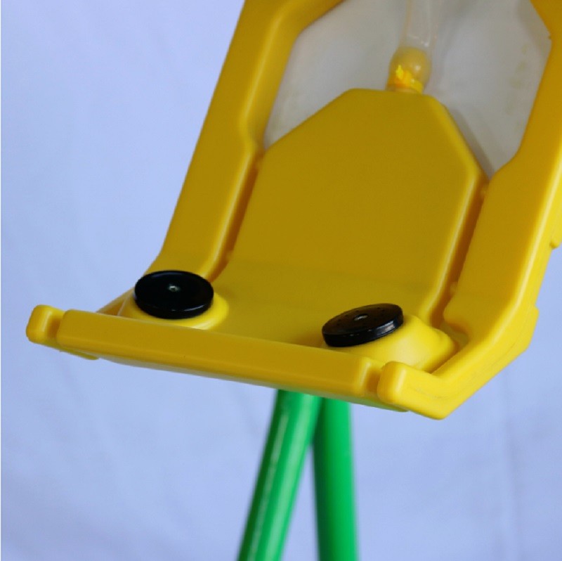 16gallon Green Trolley eyewash station emergency 60L ABS eyewash station movable Gravity Fed Eyewasher similar to HAWS
