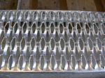 Perforated Anti Skid Metal Plate / Metal Anti Slip Flooring Long Life