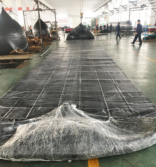 1.5m 1.8m Ship Launching Balloon Cylindrical Boat Launching Airbag