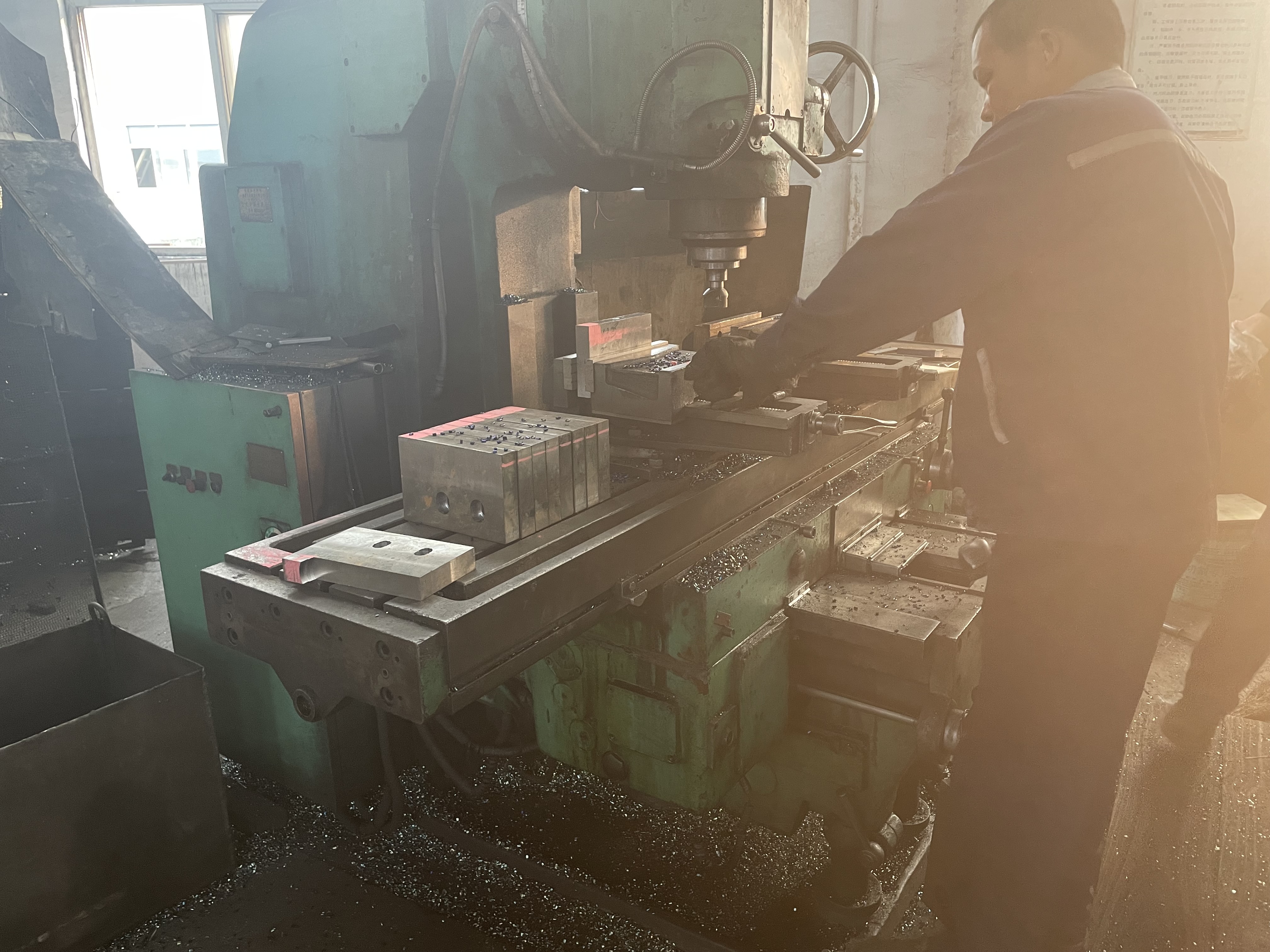 flying shear blade milling, drilling