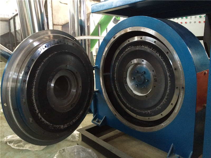 Waste Powder Plastic Pulverizer Machine 500kg/H PVC Scrap Pulverizer Machine
