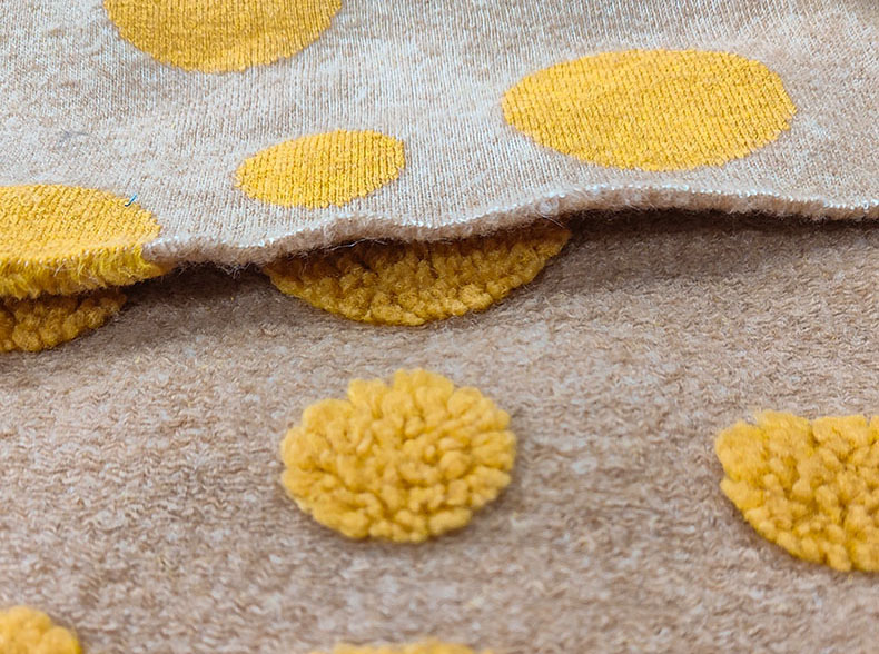 Jacquard 490gsm Sherpa Fleece Fabric For Pillowslip Floor Mat Garment Cap