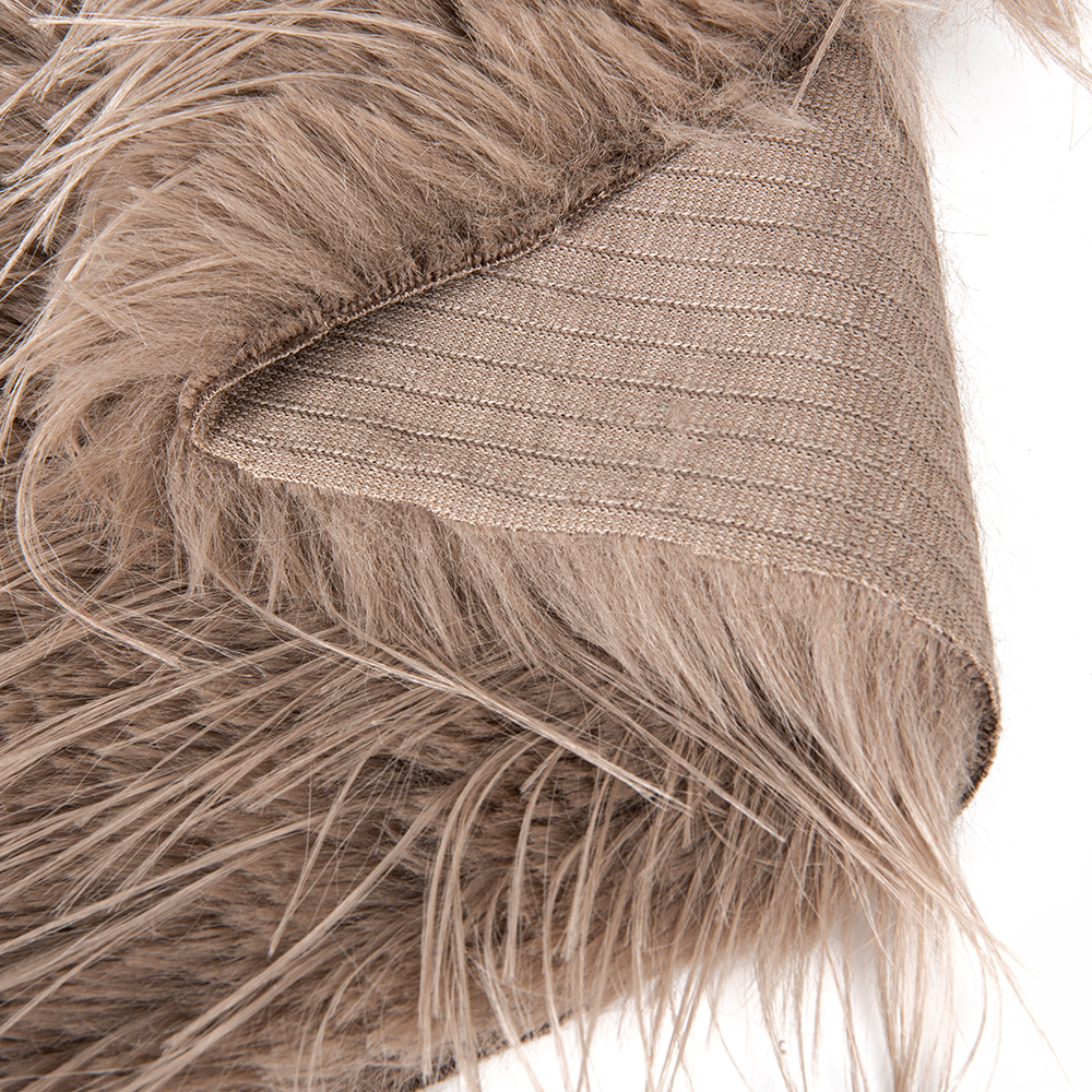 Polyester Back Material High Density 1100g/m Faux Fur Fabric for Garments